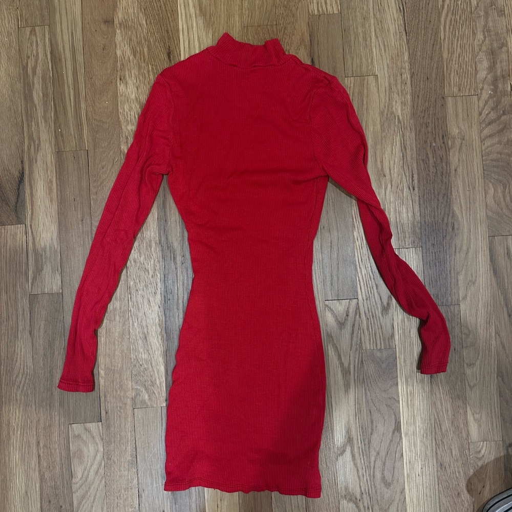 Elegant Red Long Sleeve Dress